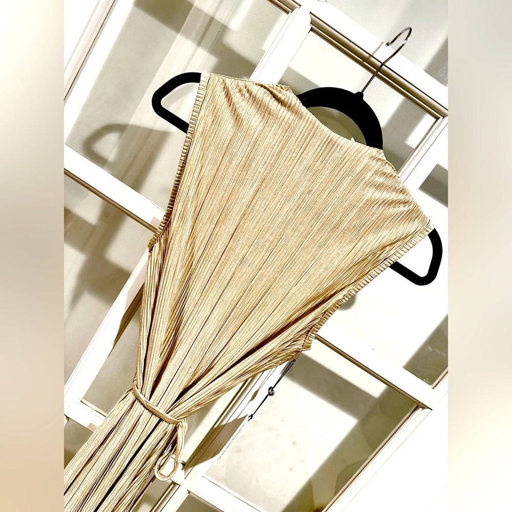 ✨ASHLISH✨ HIGH NECK COLLUM DRESS